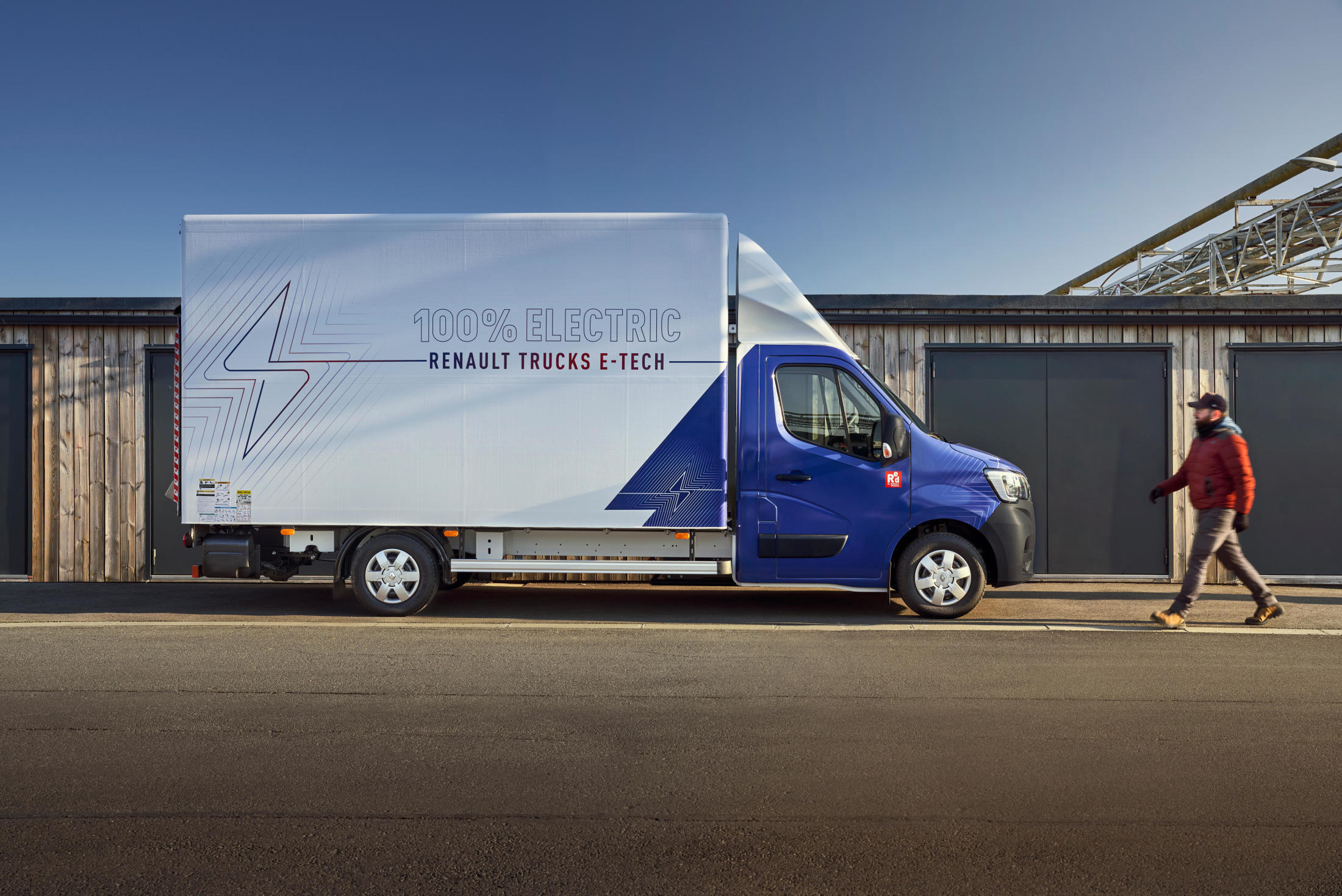 stone rim Transistor Renault Trucks E-Tech Master: vehiculul utilitar 100% electric, autonomie  de 200 km | Renault Trucks